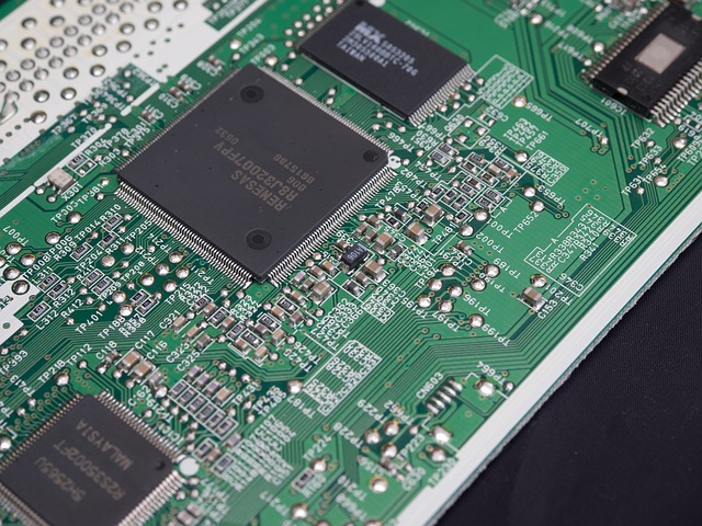 electronic-devices-514185_640